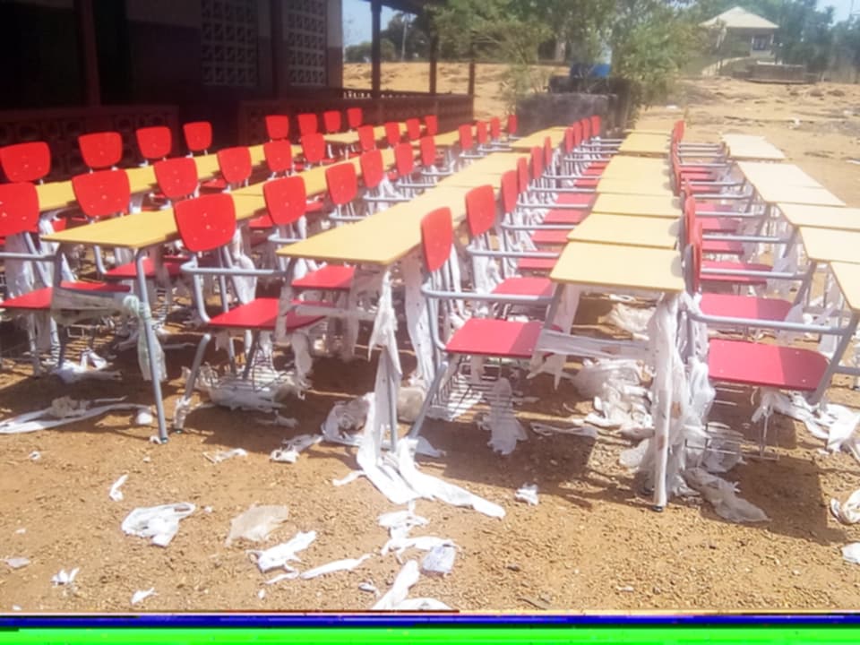 Government Supplies Arm Chairs to Bopolu Central High School